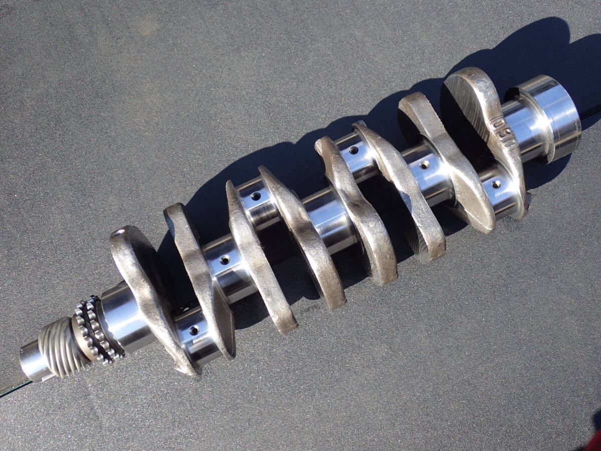 日産　Ｌ２０Ｂエンジン　クランク　５１０　６１０ブルーバード　Ｌ４