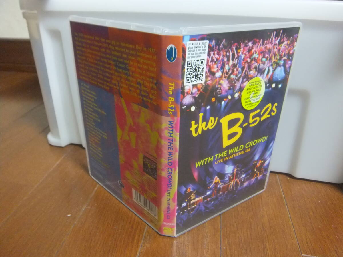 B-52s　WITH THE WILD CROWD　輸入盤DVD　ブックレット付_画像1