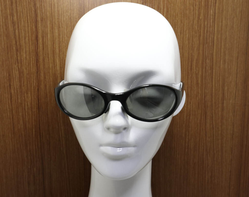 新品・正規品/Eyevol/アイヴォル サングラス BROOK(55) col.BK-WH/アイボル/ミラーレンズ/トップアスリート多数着用 /日本製★送料無料_画像2