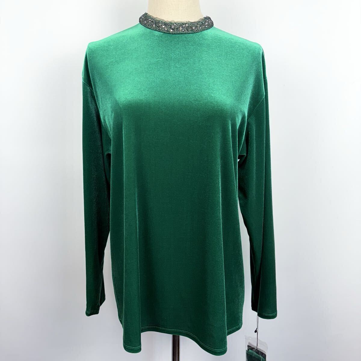 新品56100円 9号38 ランバンコレクションLANVINCOLLECTION ビジューネックベロアカットソー ニットトップス 最高級ベルベット グリーン_画像2