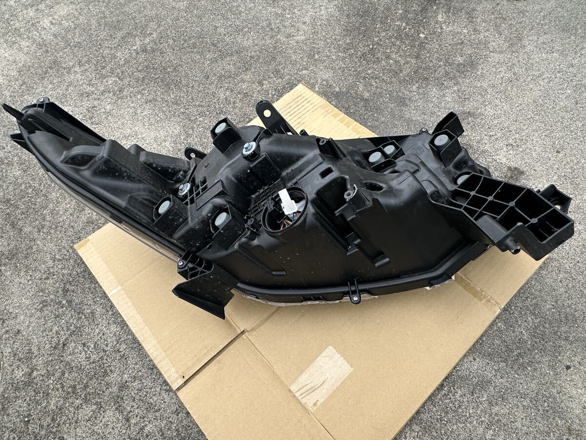 30後期 アルファード 3眼ヘッドライト左 58-91 取付部OK_画像9