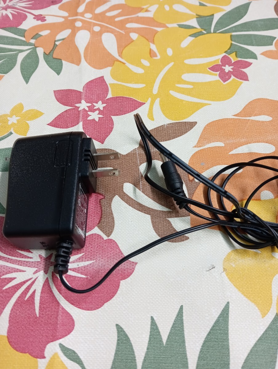 TOSHIBA AC адаптор др. 2 шт итого 3 шт