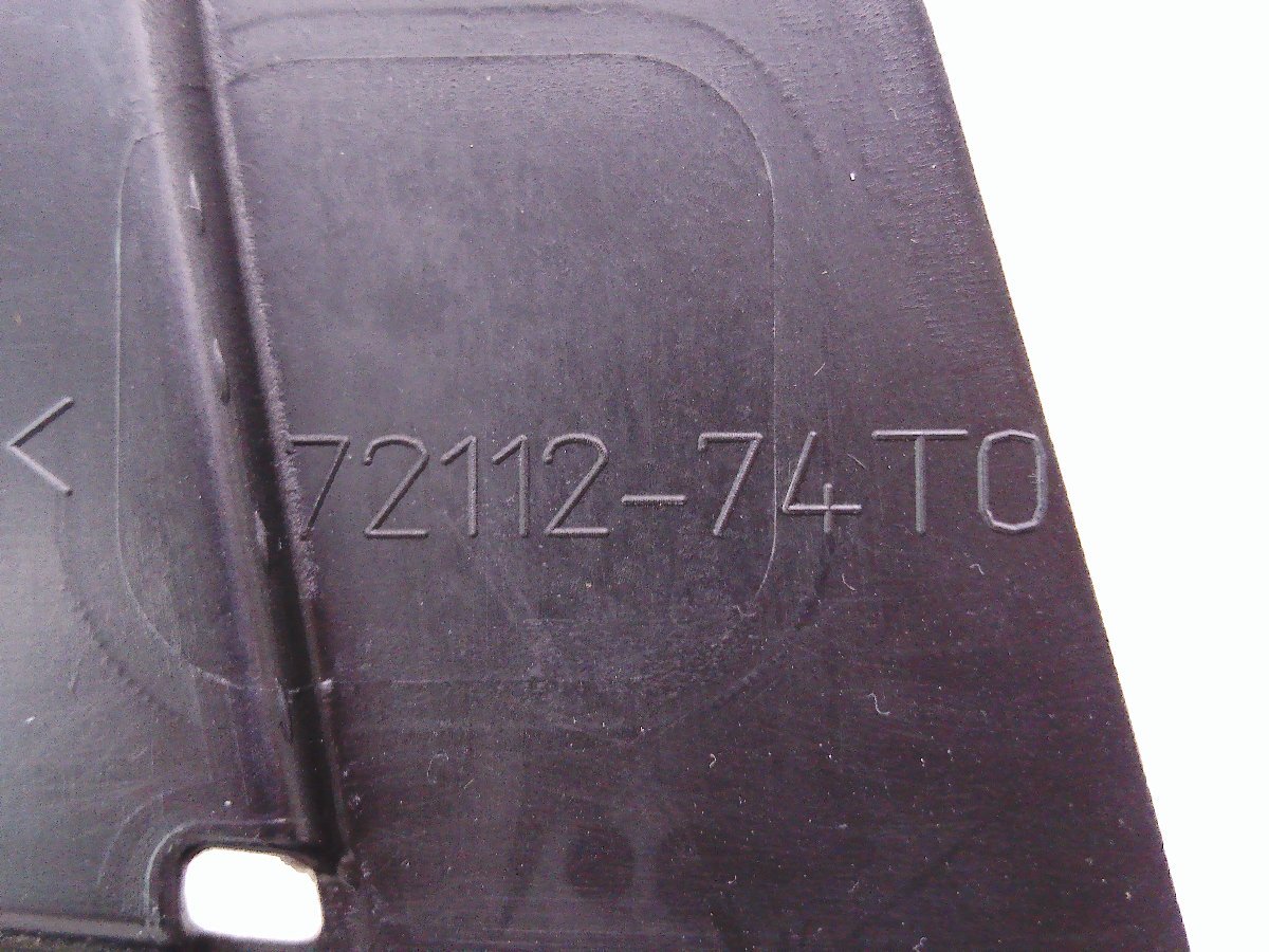 フロンクス WDB3S フロントガーニッシュ パール/72112-74T0/72100-74T00-ZHJ 中古品[H308-FG1632]_画像7