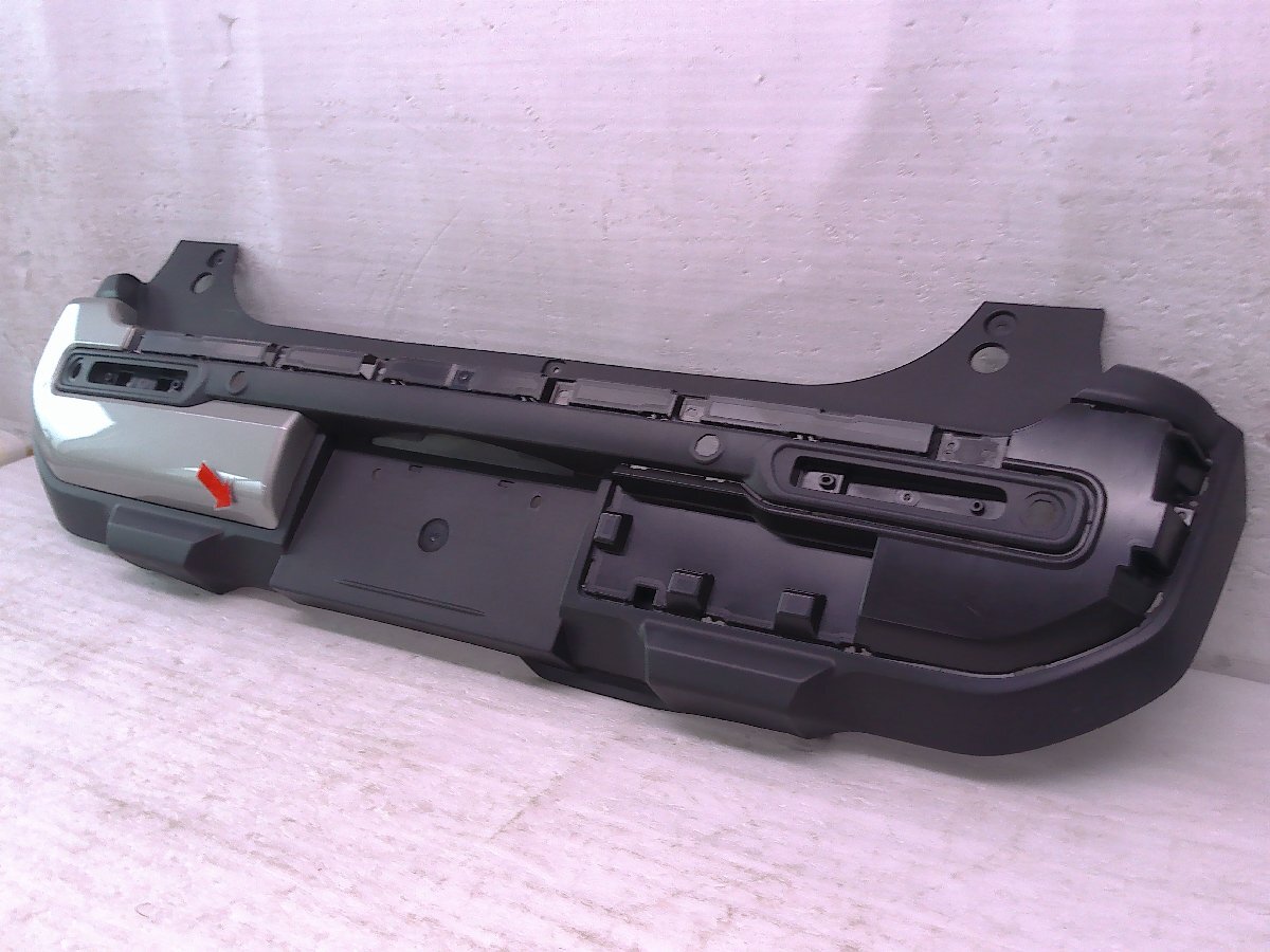 ハスラー MR52S/MR92S リアバンパー シルバー/71811-59S0 中古品[H308-BR4763]_画像5