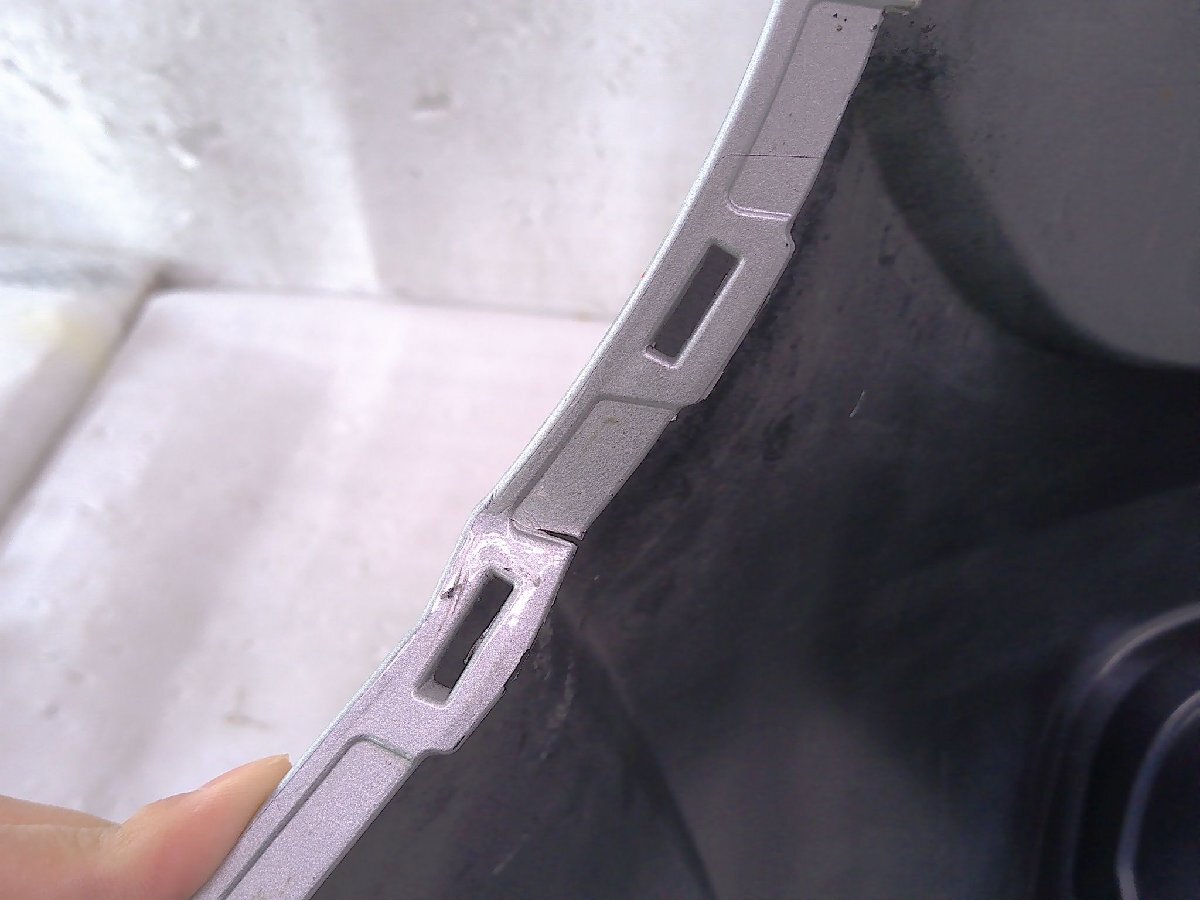 ＊送料無料(北海道/沖縄/離島除く)＊アルト HA36S リアバンパー シルバー/71811-74P 中古品[H000-BR4637]_画像9