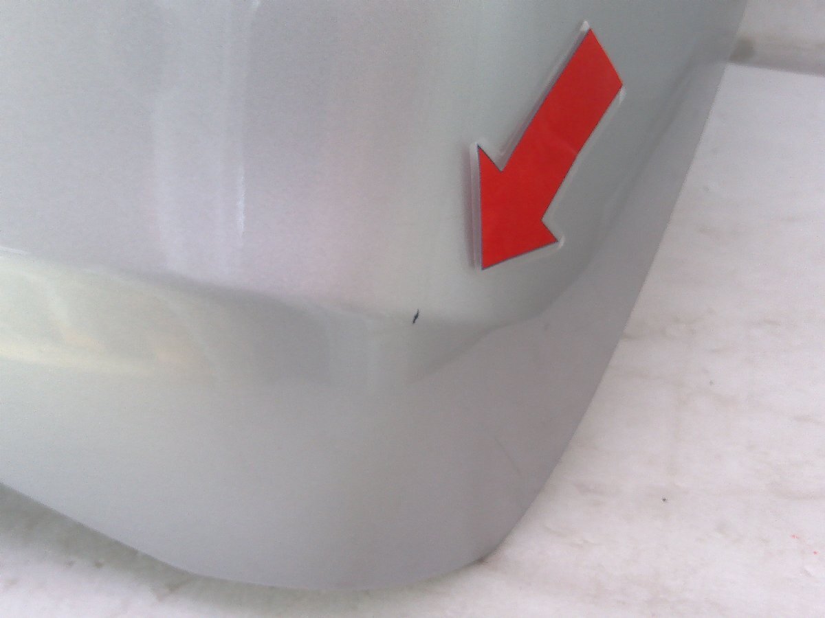 ヴィッツ KSP130/NCP130 リアバンパー シルバー/52159-52740 中古品[H215-BR4777]_画像7