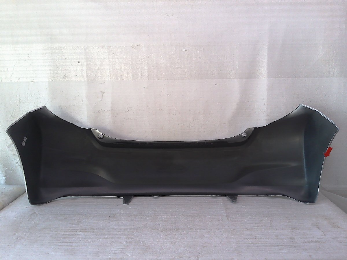 ヴィッツ KSP130/NCP130 リアバンパー シルバー/52159-52740 中古品[H215-BR4777]_画像9