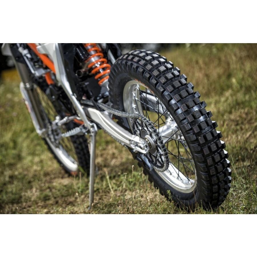 MAXXIS マキシス トライアルタイヤ Trialmaxx M7320 4.00R18 TL KTM FREERIDE 純正 ヤマハセロー【新品】 _画像2