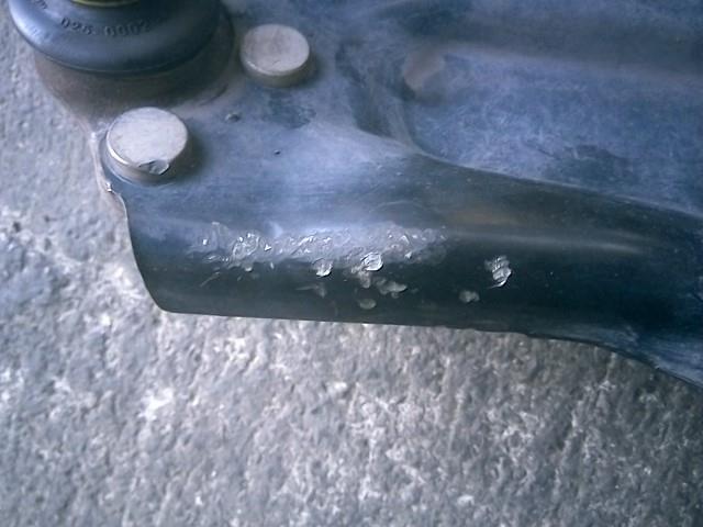 プジョー 207 ABA-A75F01 左 フロントロアアーム 同梱不可 即決品_画像4