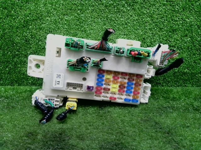 ★Ｎ－ＷＧＮ 6BA-JH3 ヒューズボックス L 38200-TKR-901★_画像1