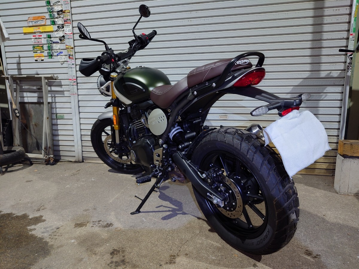  Triumph Scrambler 400X небольшой пробег машина 