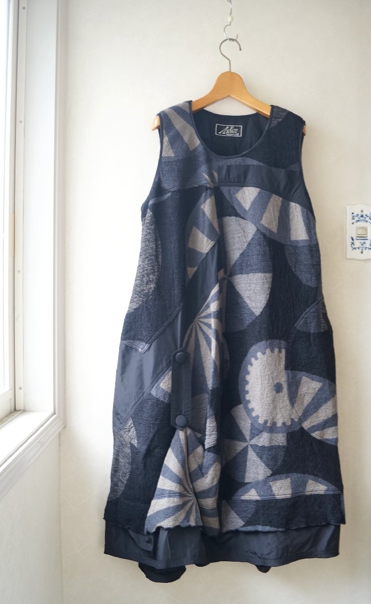 ★EIKO KONDO /エイココンドウ *秋冬 ウール混 幾何学模様 変形 切替デザイン ワンピース /黒グレー 42*　古着のgplus広島 2510t3_画像1