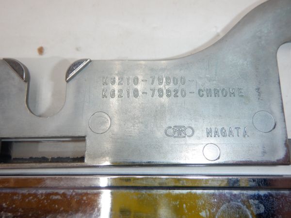 NKD5Xm01★日産純正★★ナンバーフレーム★★プレート枠★メッキ★2枚セット★KG210-79900★ディーラーオプション★迅速発送★送料安い★_画像8