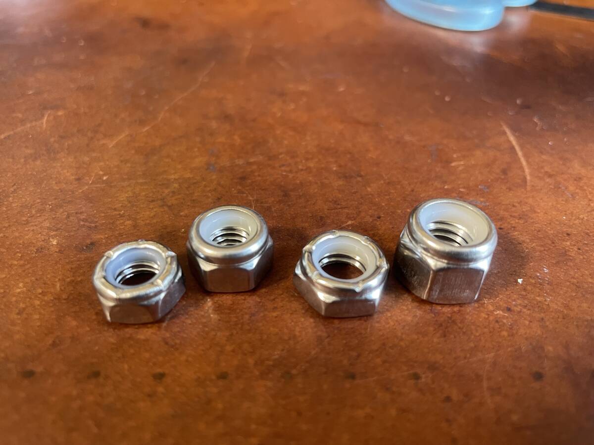 送料180円　ハーレー用　アメリカインチ規格 ステンレス製ロックナット10個セット　選択→UNC5/16-18とUNC3/8-16 _画像2