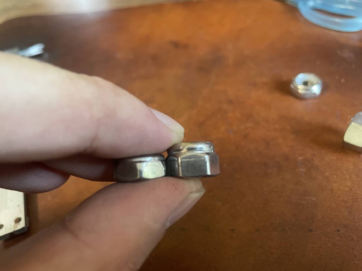 送料180円　ハーレー用　アメリカインチ規格 ステンレス製ロックナット10個セット　選択→UNC5/16-18とUNC3/8-16 _画像4