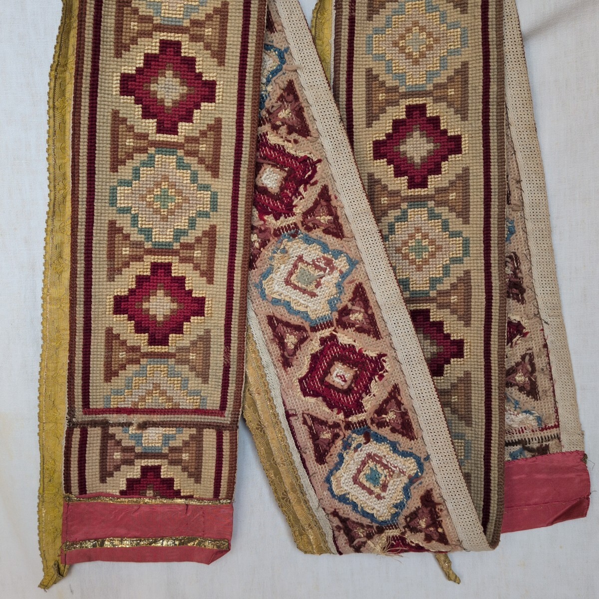 フランスアンティーク 装飾布 2.3ｍ 19世紀 教会祭具 キリスト教 ミサ アンテペンディウム 祭壇布 壁飾り 家具飾り テーブルランナー_画像1