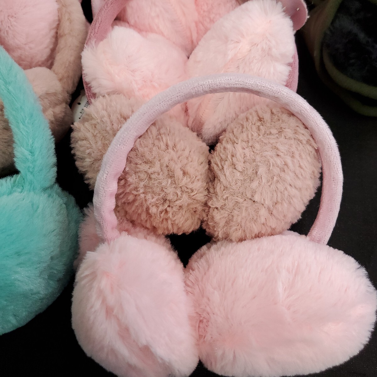 ★未使用保管品 イヤーマフ まとめ売り 防寒グッズ 耳当て キッズ 女の子 冬用 防寒 モコモコ 耳あてカチューシャ 275-16 _画像8