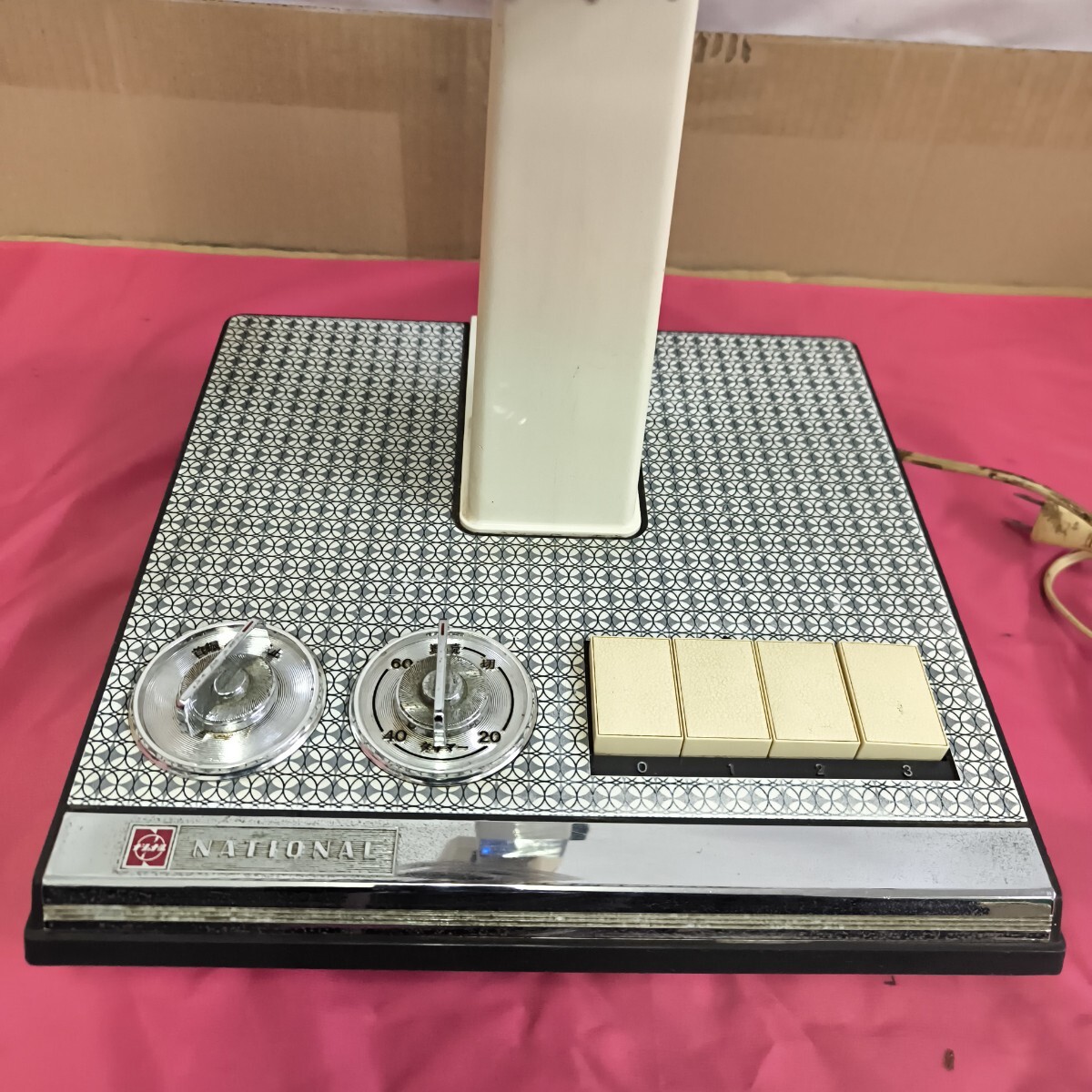 ◎【ナショナル レトロ扇風機】当時物 ナショナル扇風機 F30LZ 羽根の大きさ30cm 扇風機 ブルー 3枚羽根 約5.2kg 281-2_画像3