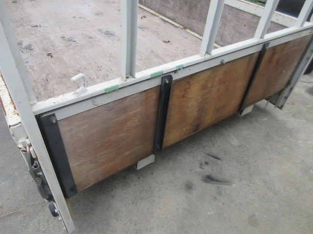 26◆H28年/イスズ/エルフTRG-NHR85A★平ボディ/木製/アオリ/荷台/三方開10尺/手渡し限定商品◆057_画像8