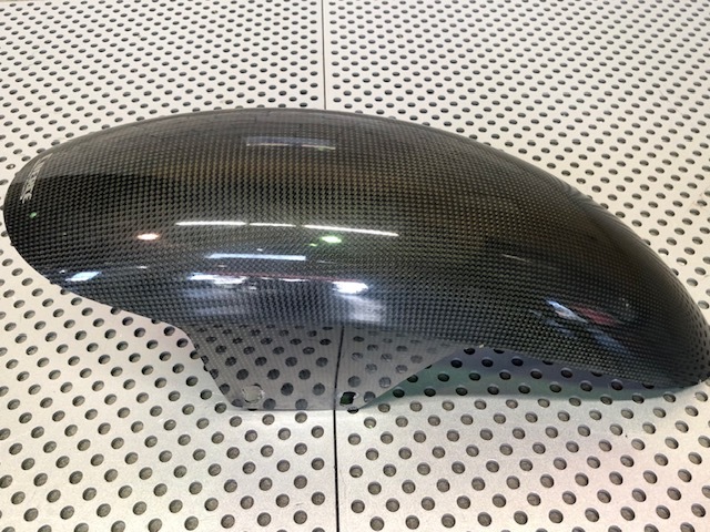 カワサキ　ゼファー750用　コワース製　カーボンフロントフェンダー_画像2