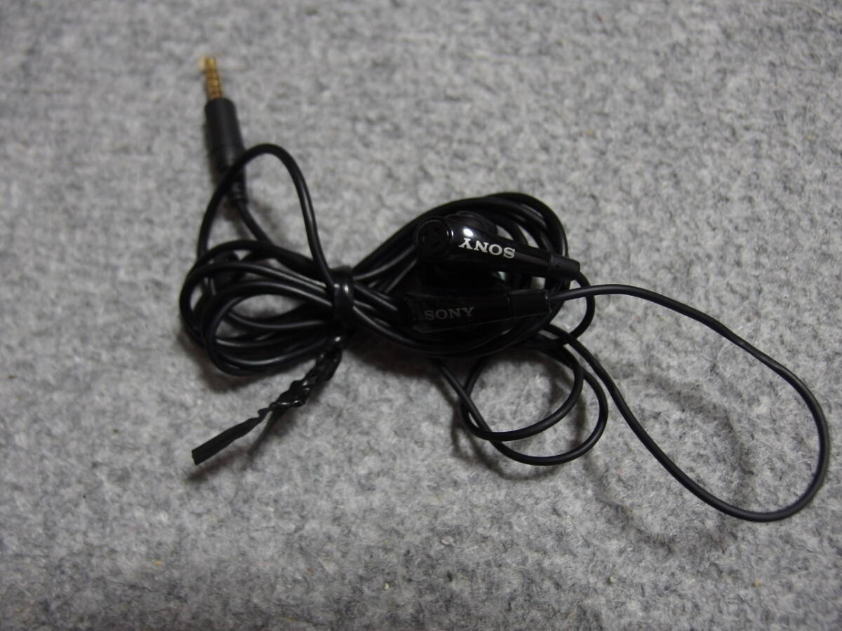 ★☆SONY/ソニー Walkman/ウォークマン 純正付属品 有線イヤホン イヤーピース付 動作確認済み 送料無料☆★_画像1