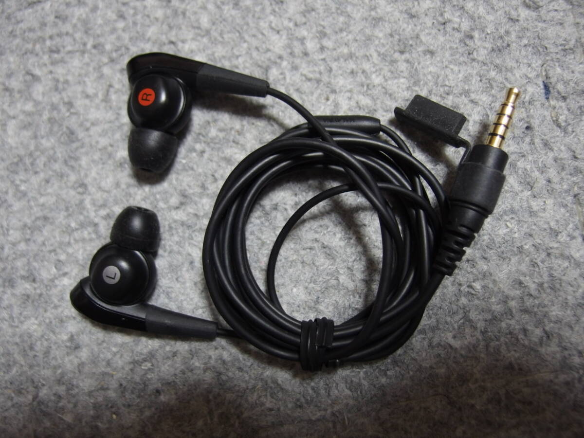 ★☆SONY ソニー Walkman ウォークマン 純正付属品 有線イヤホン イヤーピース付 動作確認済み 送料無料☆★_画像1