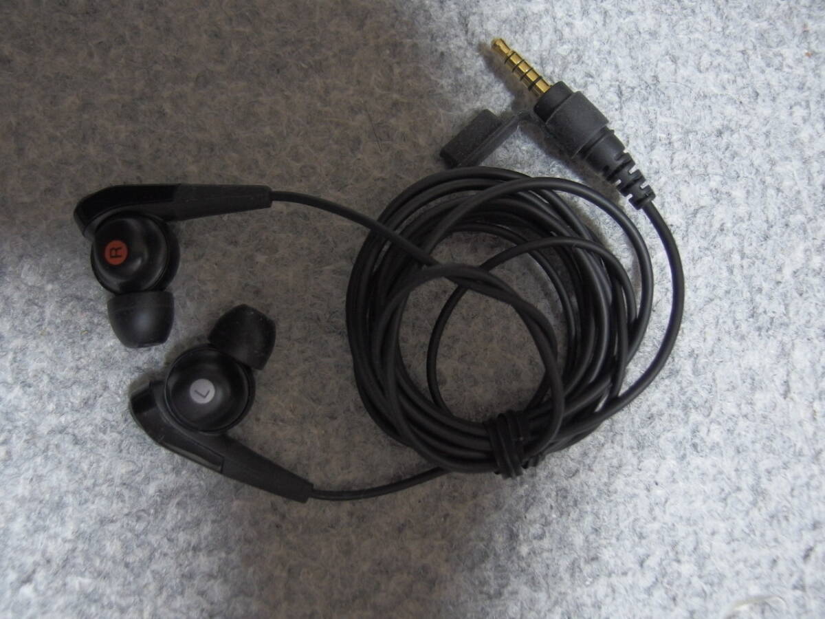 ★☆SONY ソニー Walkman ウォークマン 純正付属品 有線イヤホン イヤーピース付 動作確認済み 送料無料☆★_画像2
