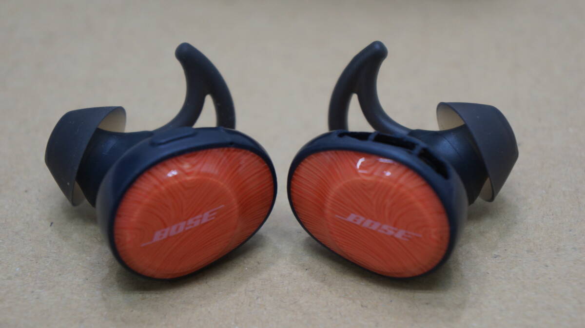 ★☆T/BOSE SoundSport Free ワイヤレスイヤホン オレンジ 音出し可 現状品☆★_画像5