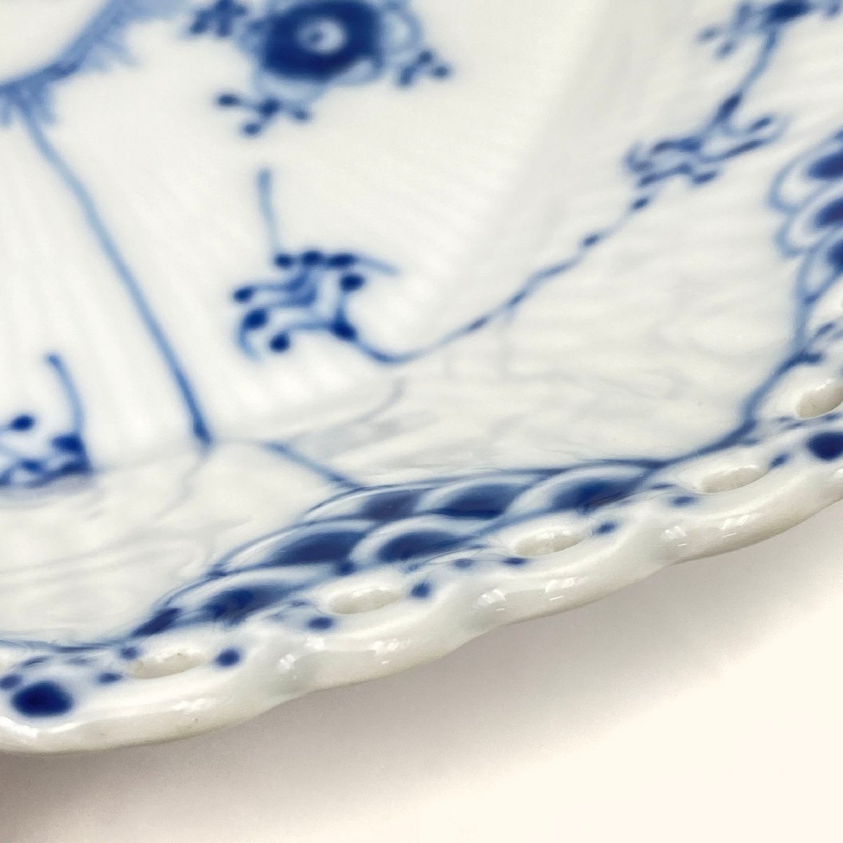 ロイヤルコペンハーゲン ブルーフルーテッド フルレース ケーキ ディッシュ スクエア 26cm 102-4163500_画像9