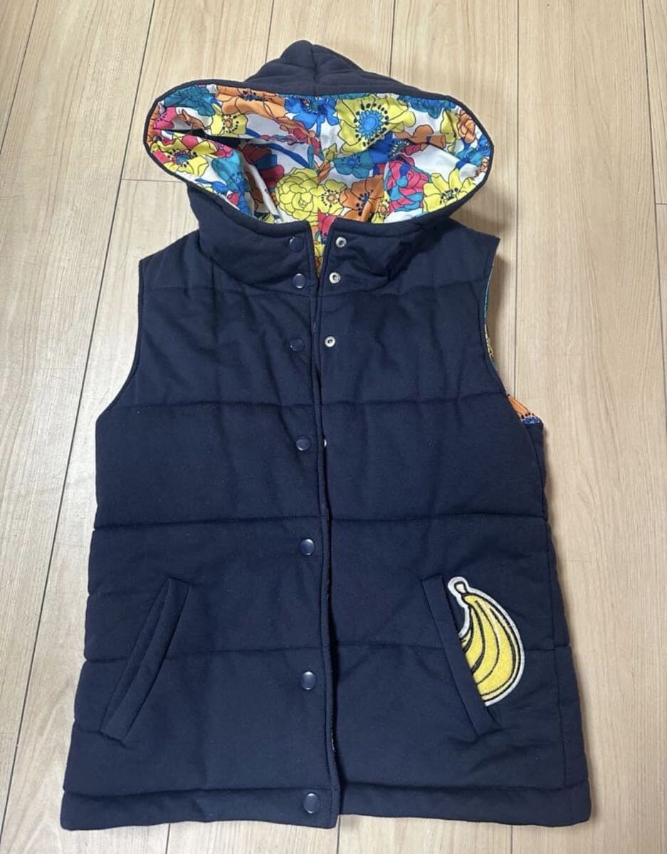 未使用に近い☆ダウンベスト☆ロデオクラウンズ☆ネイビー☆花柄×バナナ☆人気完売☆_画像1