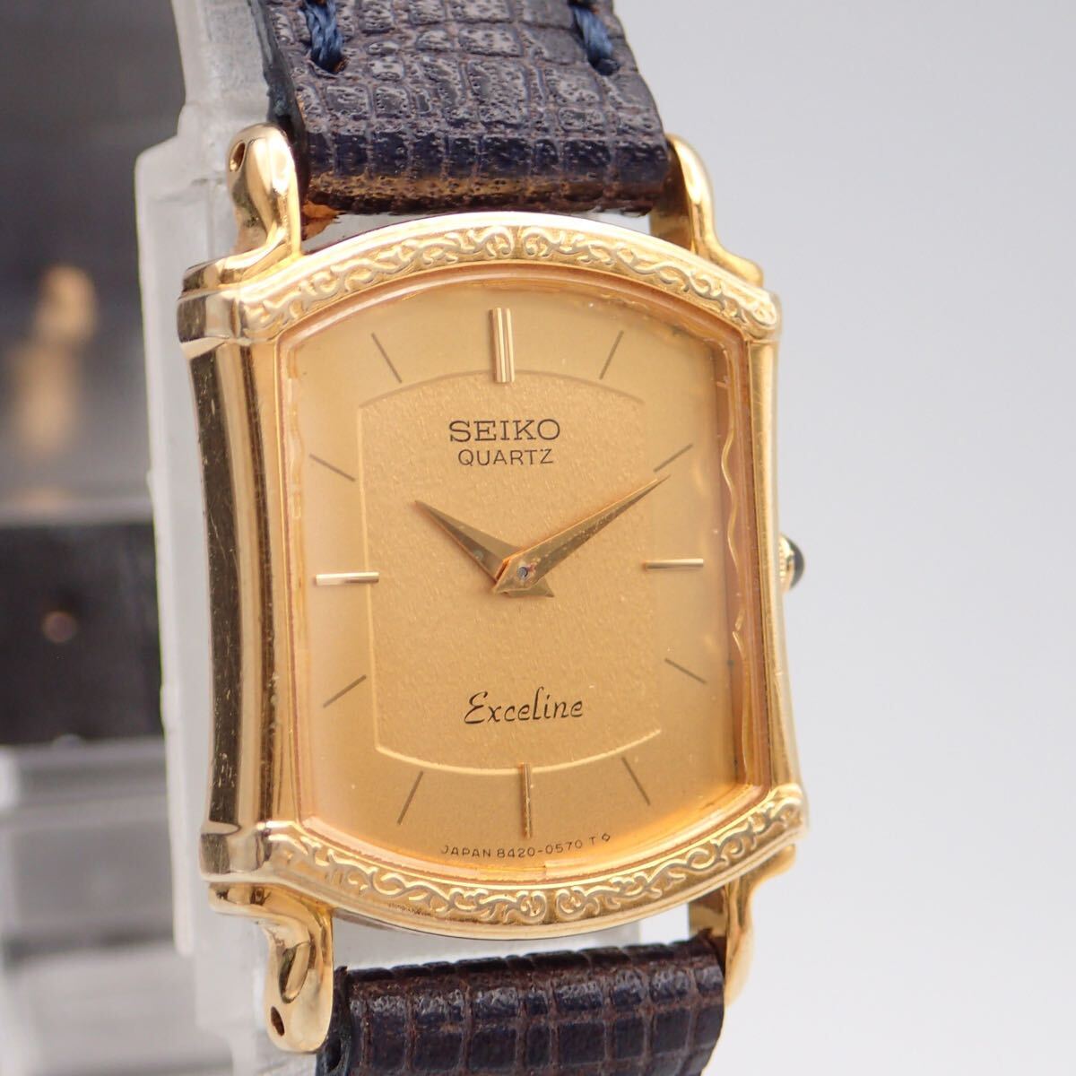 お09021【金無垢 14K 総重量 約13.7g】SEIKO セイコー/エクセリーヌ/クオーツ/レディース腕時計/文字盤 ゴールド/8420-6140_画像4