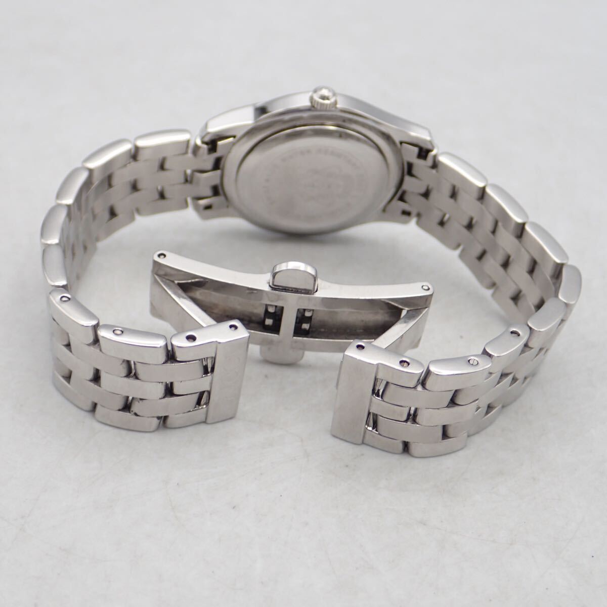 お09083/GUCCI グッチ/クオーツ/レディース腕時計/ローマン/文字盤 ブラック/5500L_画像9