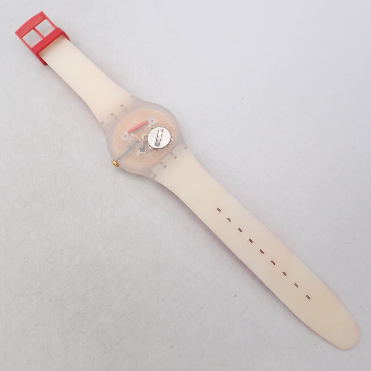 お08254【極美品】swatch　スウォッチ/ロッキングルースター/クオーツ/腕時計/干支モデル/酉 鶏/文字盤 ゴールド/箱・付属品付_画像9