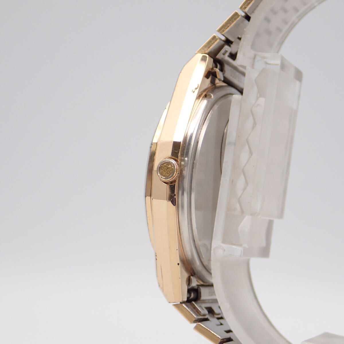 お09238【希少】SEIKO セイコー QUARTZ SUPERIOR スーペリア 9983-7000 金色 デイデイト 超高精度ツインクォーツ 腕時計_画像5