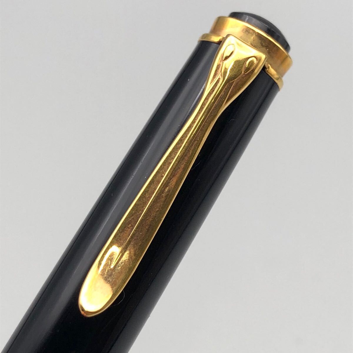 ★F09142 Pelikan ペリカン スーベレーン 万年筆 M300 or M400 ブラック 黒 14C-585 B 極太字 文房具 _画像4