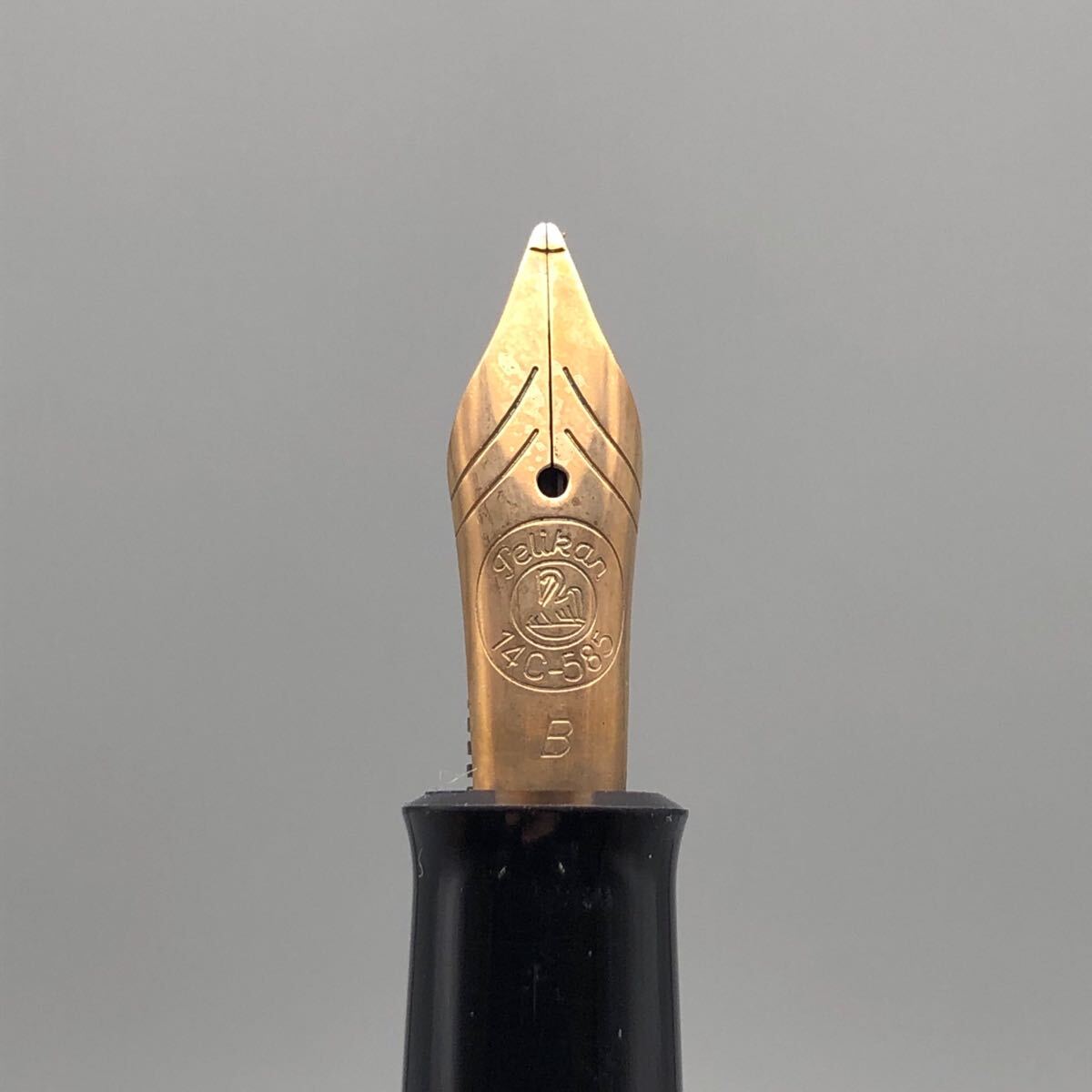 ★F09142 Pelikan ペリカン スーベレーン 万年筆 M300 or M400 ブラック 黒 14C-585 B 極太字 文房具 _画像7