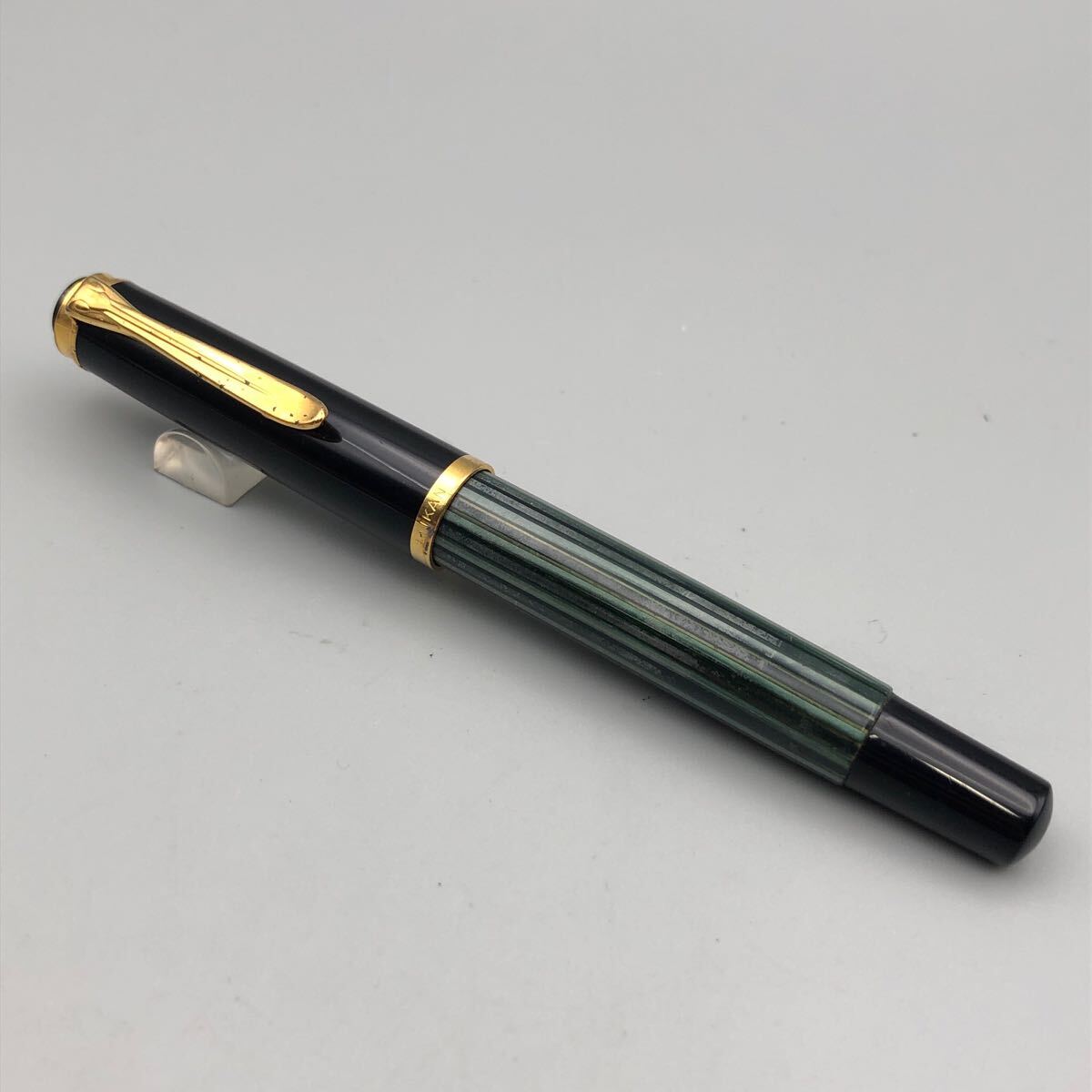 ★F09149 Pelikan ペリカン スーベレーン 万年筆 M400 緑縞 グリーンストライプ 14C-585 EF 極細字_画像1