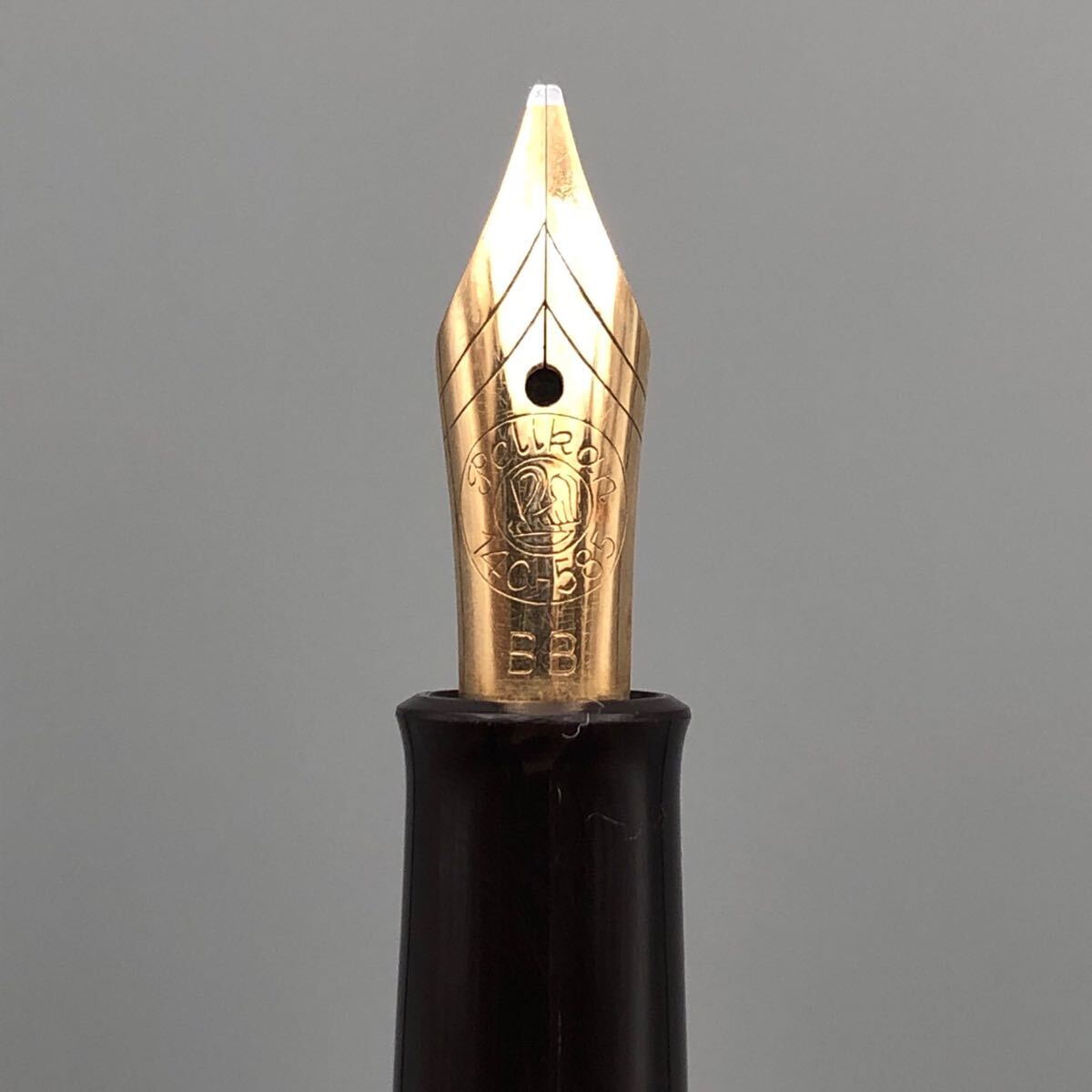 ★F09173 PELIKAN ペリカン スーベレーン 400 M400 万年筆 BBニブ ゴールドストライプ 金キャップ _画像7