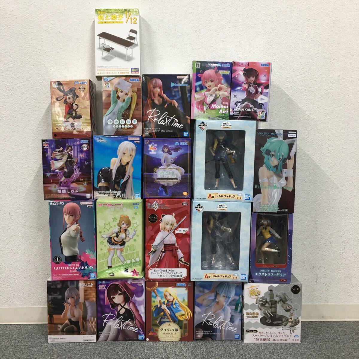 ★F09391 美少女フィギュア 21点セット まとめ売り 鬼滅の刃 リムル hololive Fate 他 プライズ_画像1