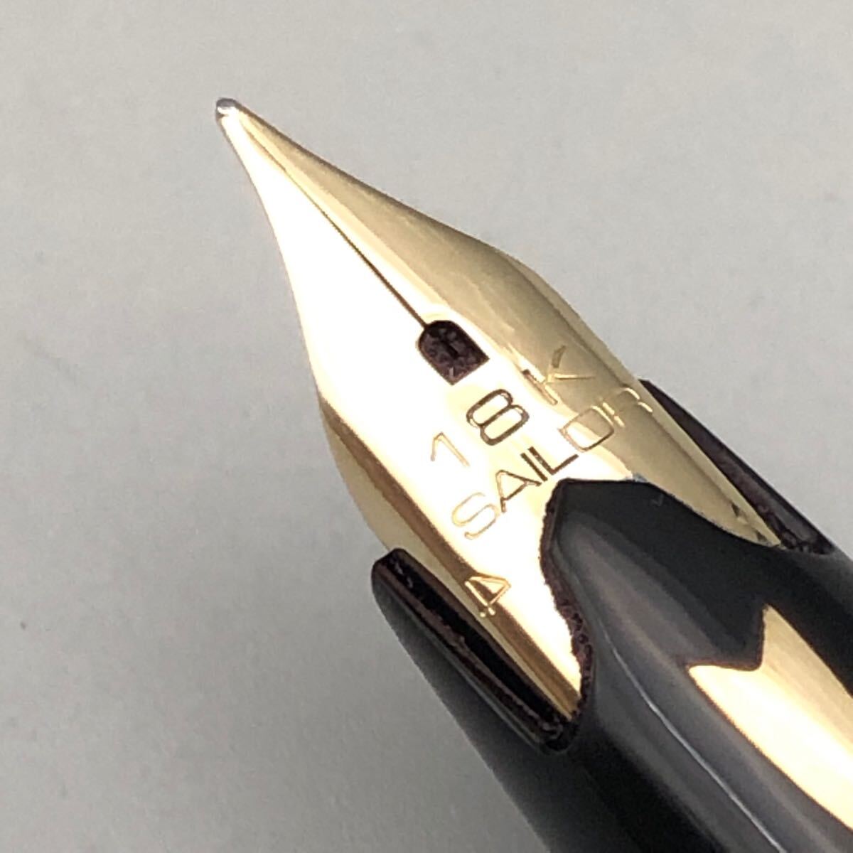 ★F10050 セーラー 萬年筆 SAILOR 18K 彫金 木軸 ウッド ゴールド 極太 ペン