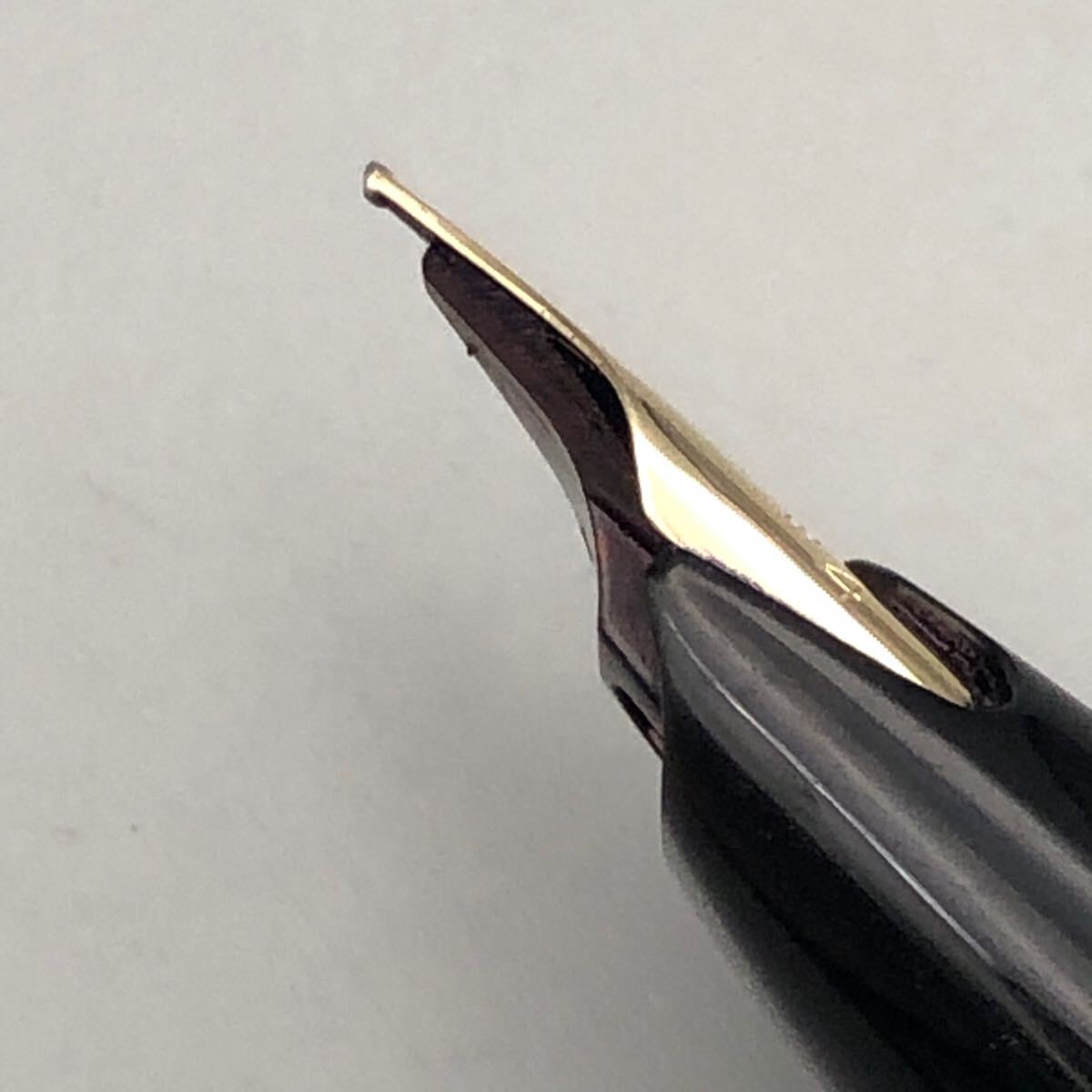 ★F10050 セーラー 萬年筆 SAILOR 18K 彫金 木軸 ウッド ゴールド 極太 ペン