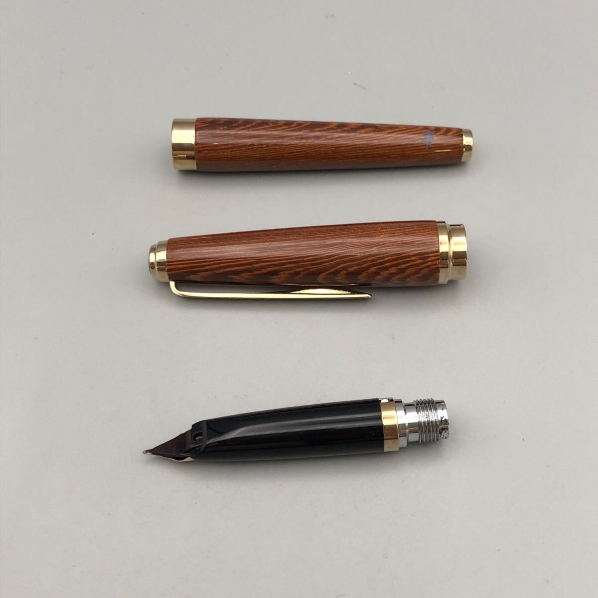 ★F10050 セーラー 萬年筆 SAILOR 18K 彫金 木軸 ウッド ゴールド 極太 ペン