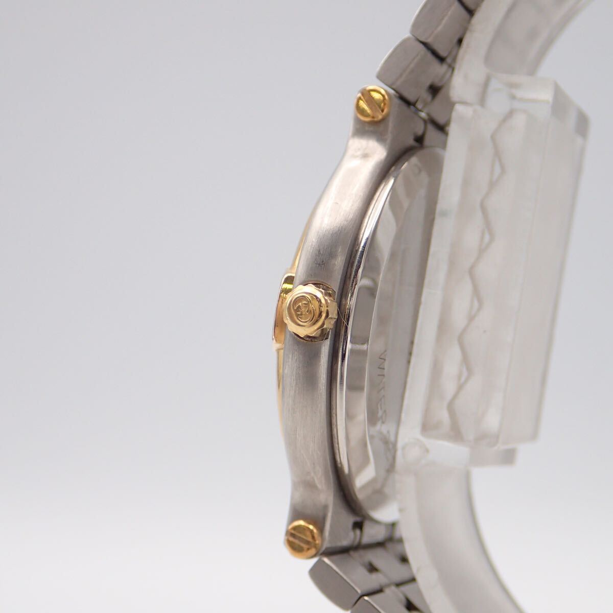 お09319 GUCCI グッチ 9000M メンズ クオーツ デイト コンビカラー 動作確認済_画像5