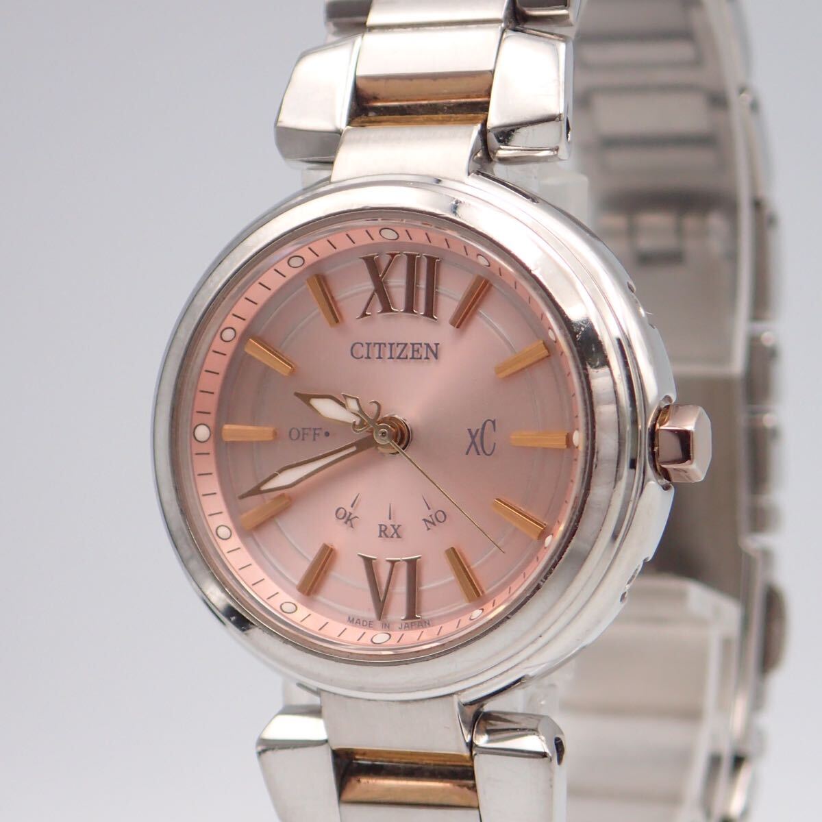 お09426 シチズン XC クロスシー H335-T012361 エコドライブ電波 稼動 ピンク レディース 腕時計_画像2