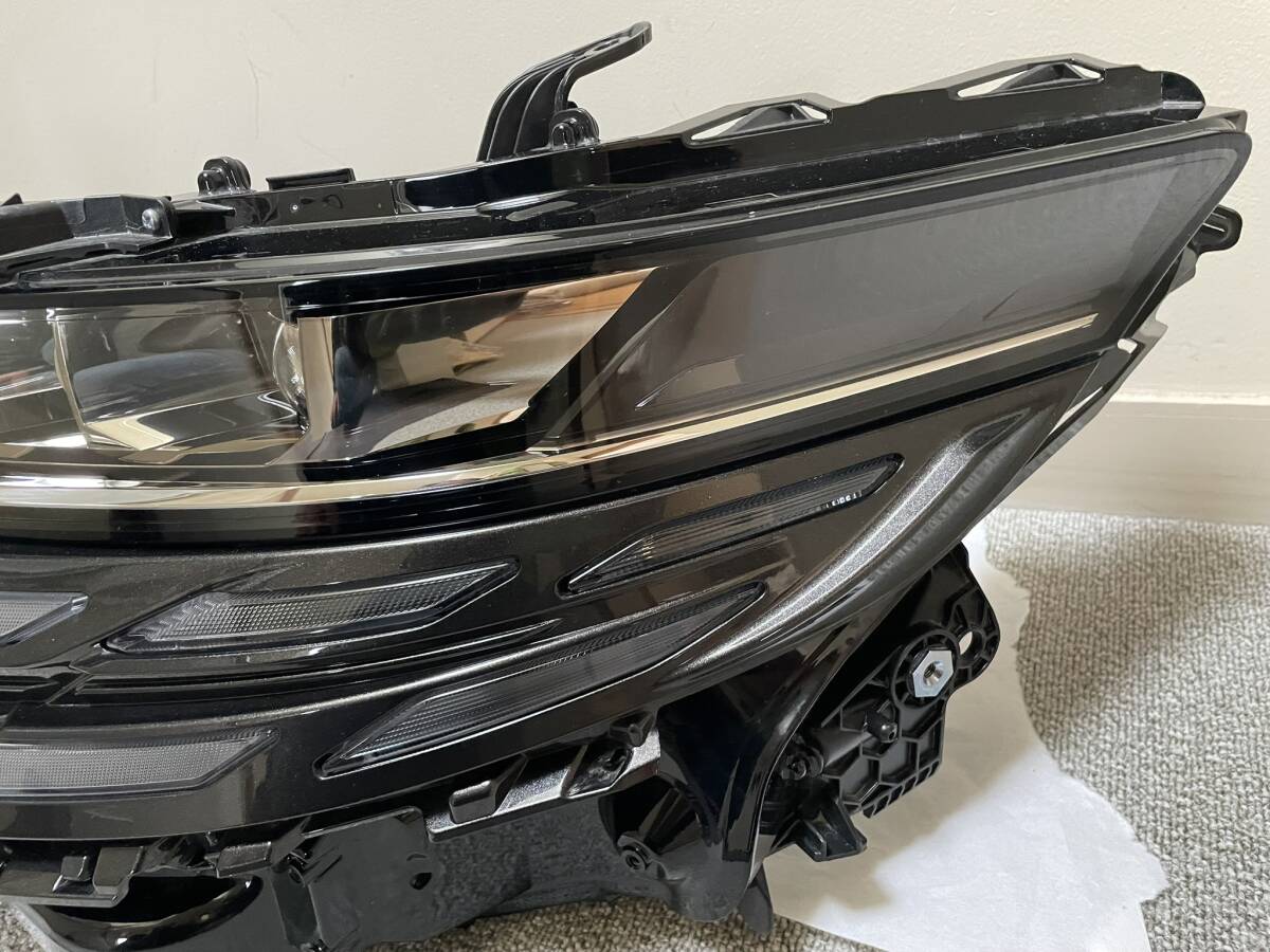 アルファード AGH40W AGH45W AAHH40W AAHH45W 純正 左側ヘッドライト(ジャンク品)　_画像3