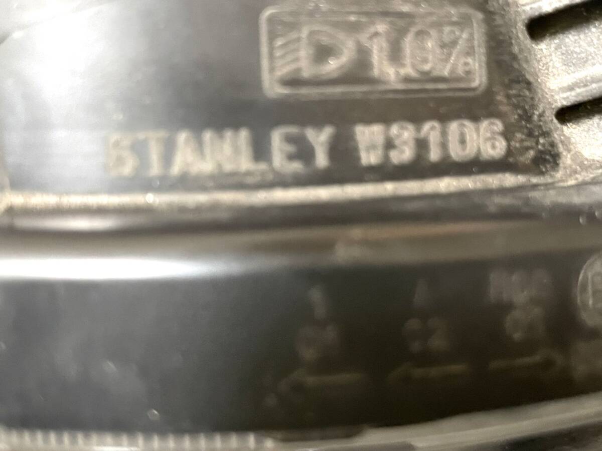 ホンダ・ N-BOXカスタム JF3 JF4　　純正 ヘッドライト 右 STANLEY W3106 _画像5