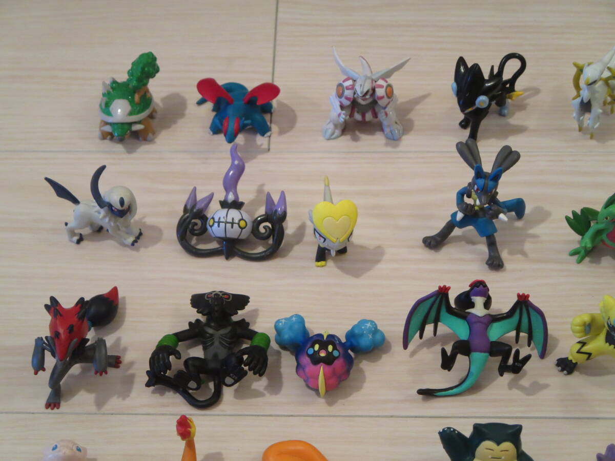 ロ ポケットモンスター モンスターコレクション/モンコレ 42体セット カビゴン/リザードン/ピカチュウ/ブラッキー/ゲンガー/トゲピー等_画像2