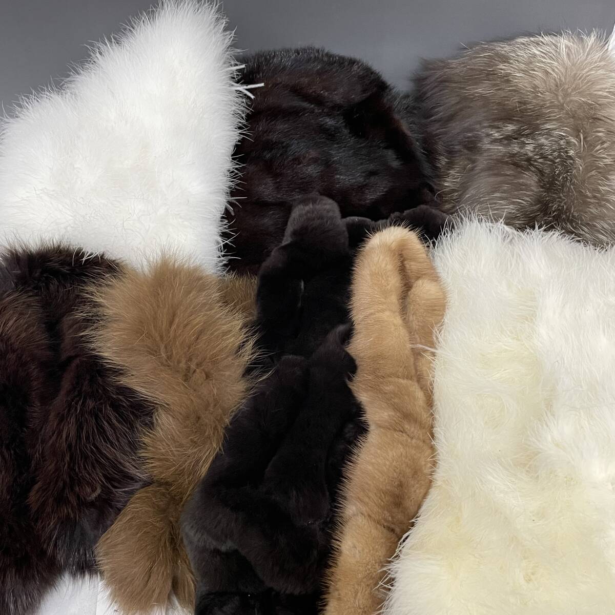 BF19/23　ファー マフラー ティペット まとめて 8点 毛皮 ブラウン ストール ショール 成人式 和装小物 結婚式 ファッション 小物 襟巻_画像1