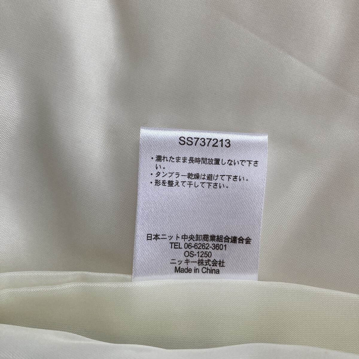 n6510 marie claire レディース　ゴルフ　薄中綿　ベスト　ホワイト　肩幅:約38㎝　身幅:約47㎝　身丈:約52㎝ 未使用_画像10