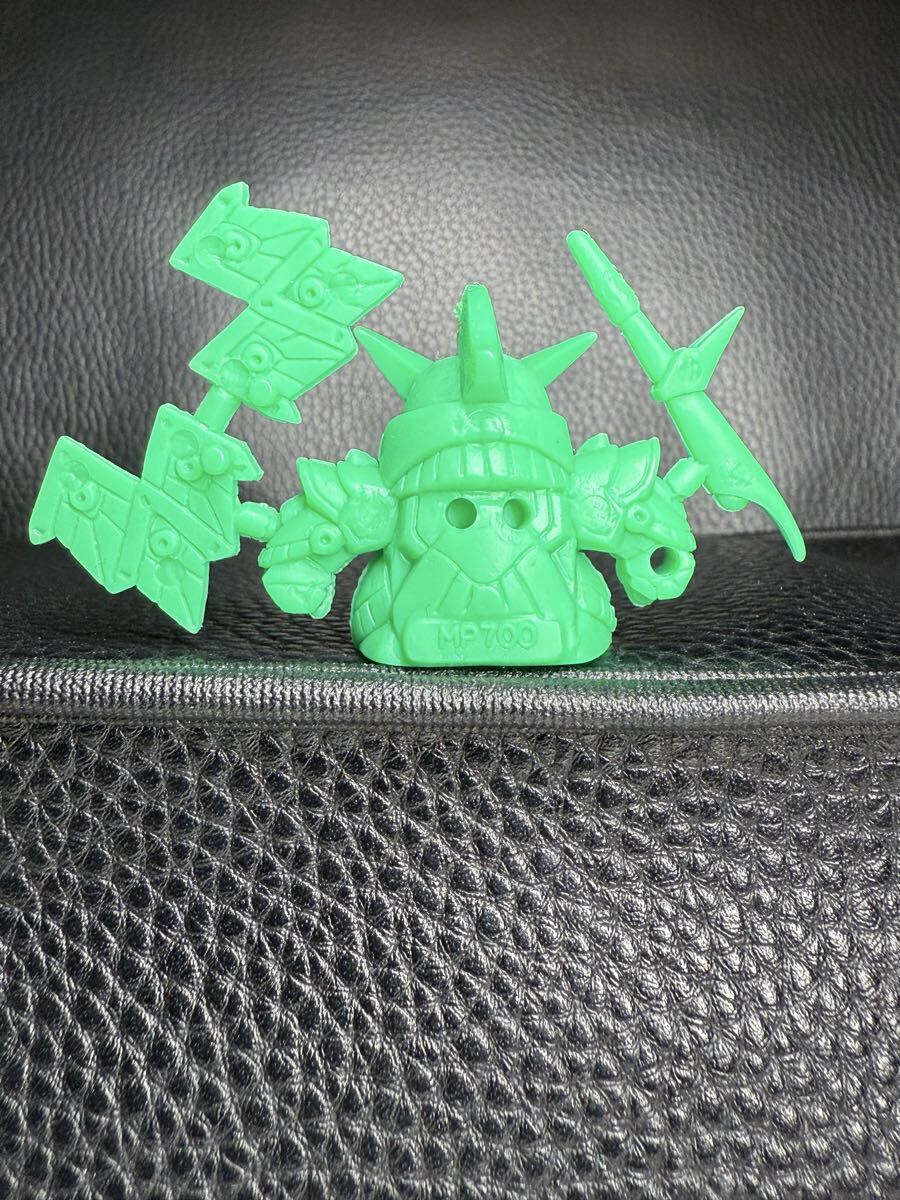 250 未切り【法術士ニューガンダム】【アルガス騎士団】【緑色】ガン消し ガシャポン戦士SD ガンダム 外伝 SDガンダム_画像3